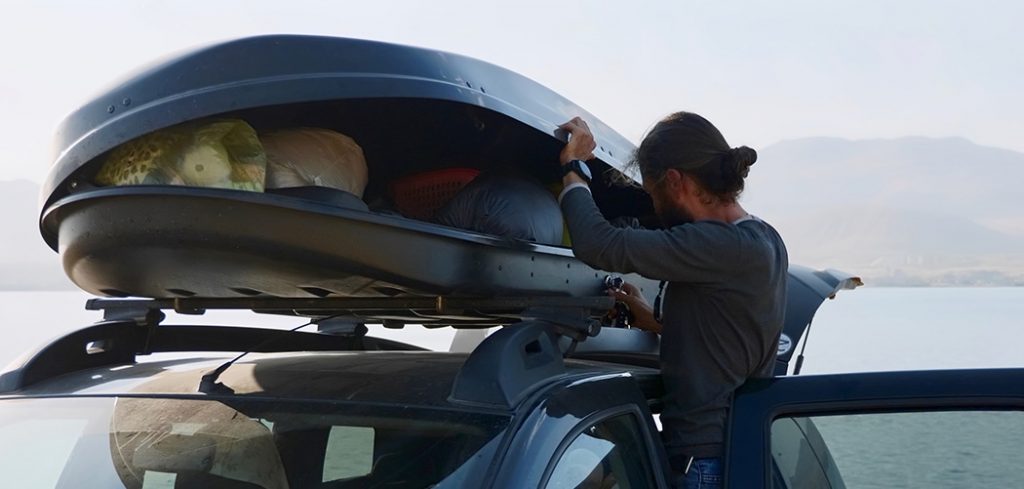 Nine Hacks to Ensure That Your Roof Box Is Packed Safely
